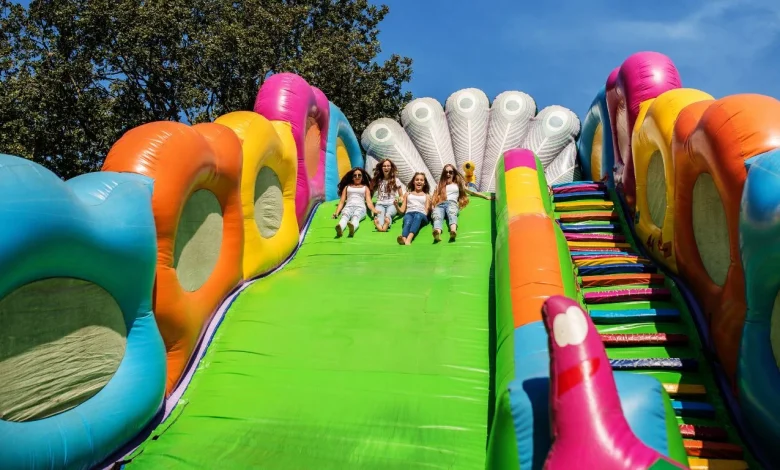 how to start a bounce house business